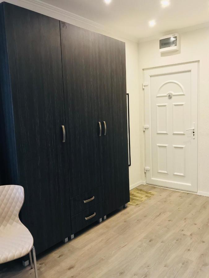 Mira Apartman Дебрецен Екстериор снимка