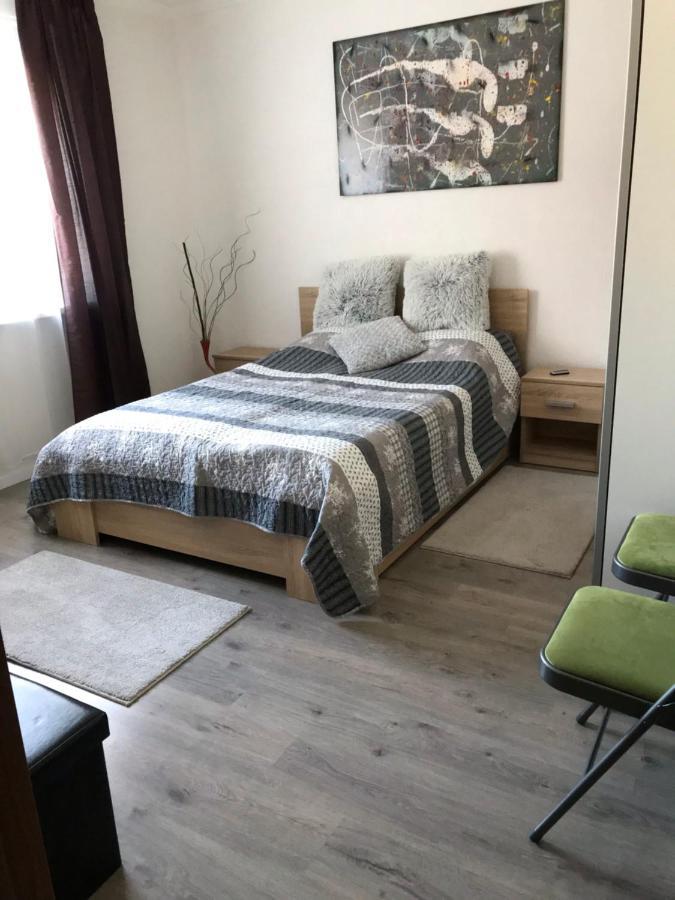 Mira Apartman Дебрецен Екстериор снимка
