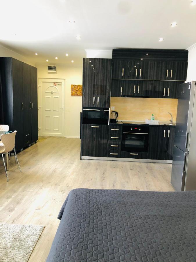 Mira Apartman Дебрецен Екстериор снимка