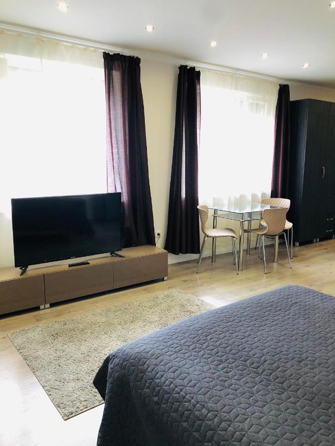 Mira Apartman Дебрецен Екстериор снимка