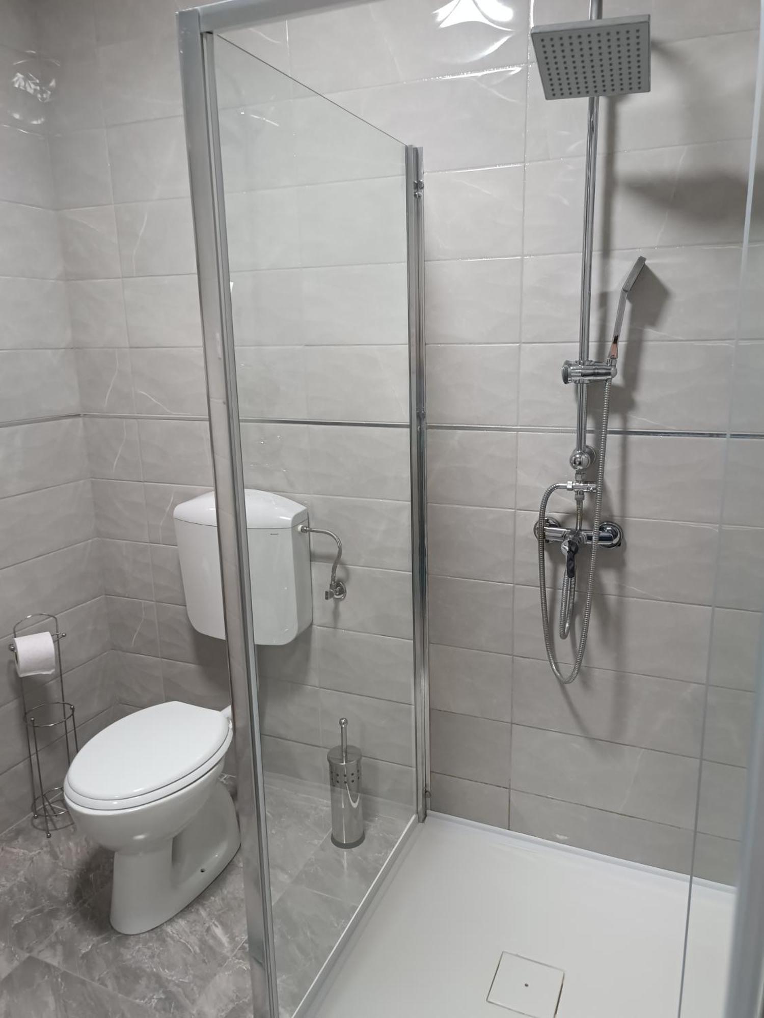 Mira Apartman Дебрецен Екстериор снимка