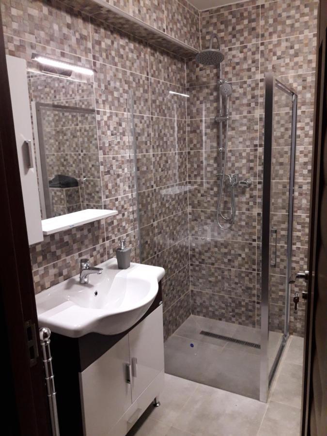 Mira Apartman Дебрецен Екстериор снимка